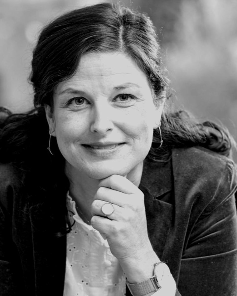 Blandine Mazurier dans son cabinet